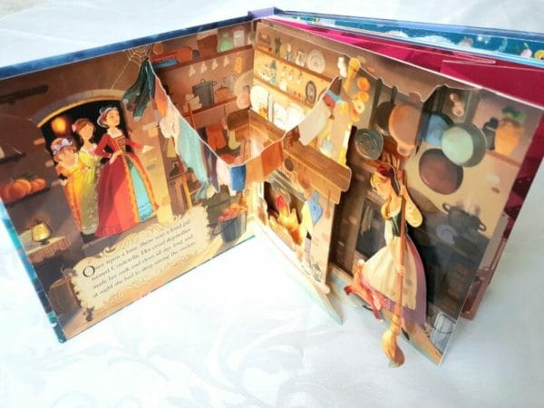 Cinderella (Pop-Up Fairy Tale)Internal Image -2